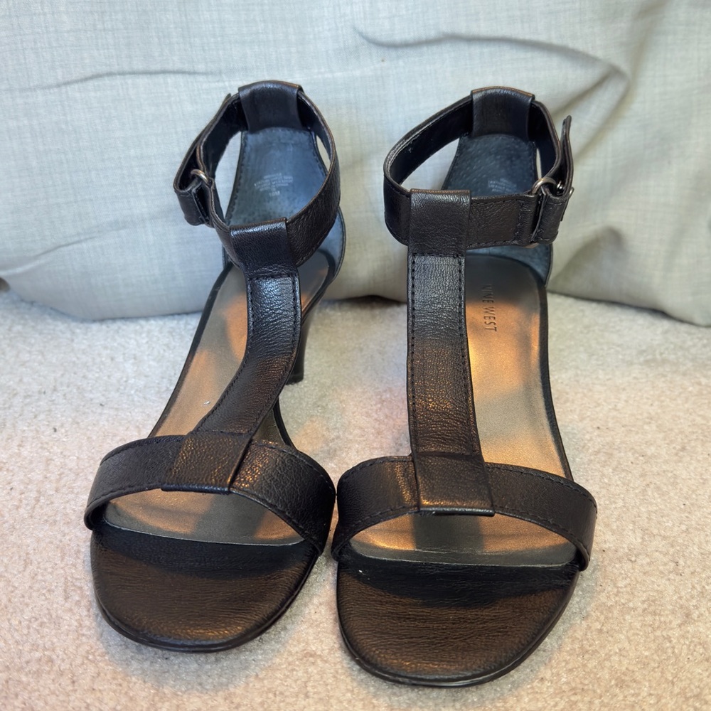 NINE WEST Cute Black Heels